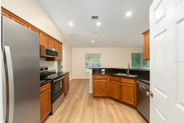 5939 NW 65TH STREET, Ocala, FL 34482