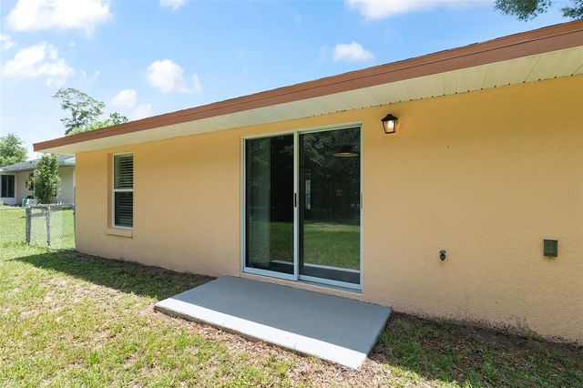 5939 NW 65TH STREET, Ocala, FL 34482
