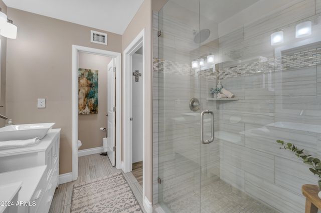 2449 W SUNRISE Drive, Phoenix, AZ 85041