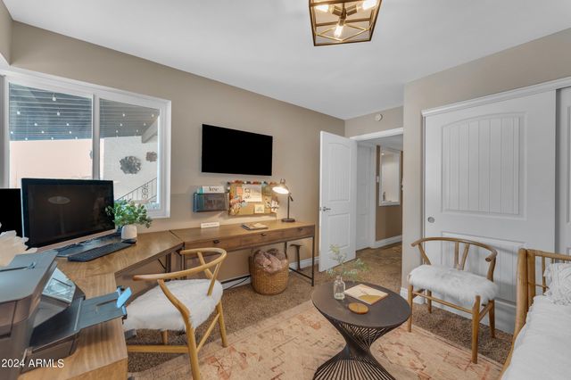 2449 W SUNRISE Drive, Phoenix, AZ 85041