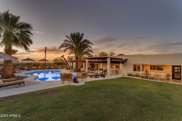 2449 W SUNRISE Drive, Phoenix, AZ 85041