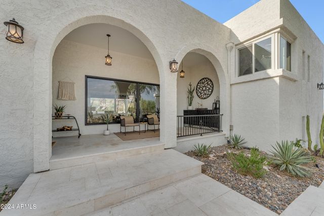 2449 W SUNRISE Drive, Phoenix, AZ 85041