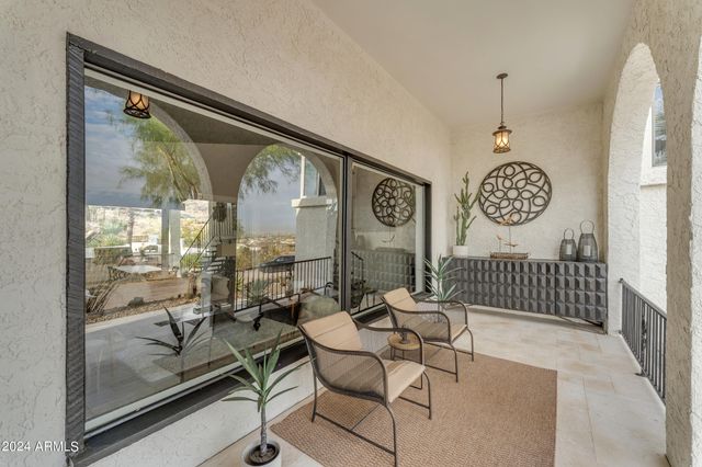 2449 W SUNRISE Drive, Phoenix, AZ 85041