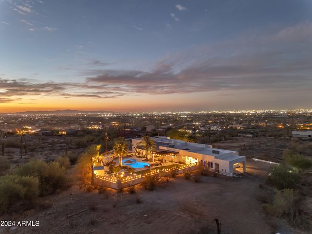2449 W SUNRISE Drive, Phoenix, AZ 85041