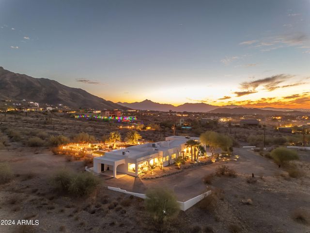 2449 W SUNRISE Drive, Phoenix, AZ 85041