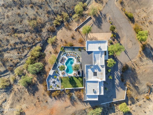 2449 W SUNRISE Drive, Phoenix, AZ 85041