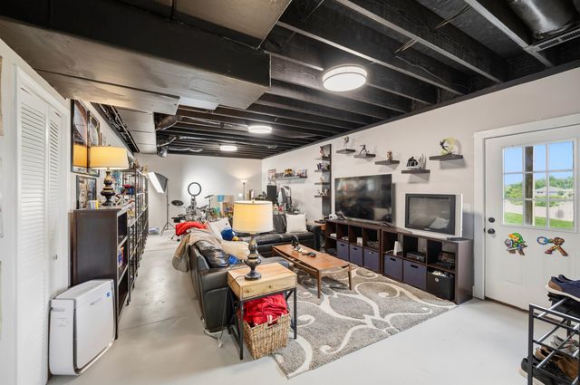 957 Auckland Avenue, Richmond, KY 40475