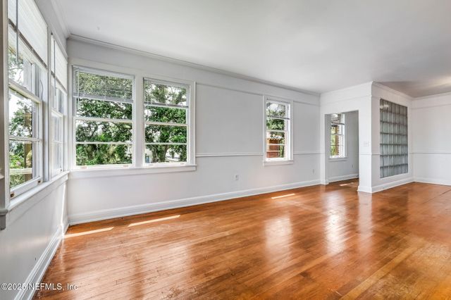 2746 VERNON Terrace, Jacksonville, FL 32205