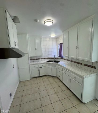 8330 La Villa St,, Downey, CA 90241