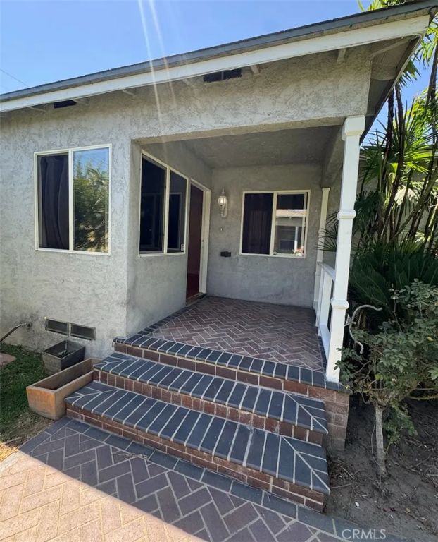 8330 La Villa St,, Downey, CA 90241