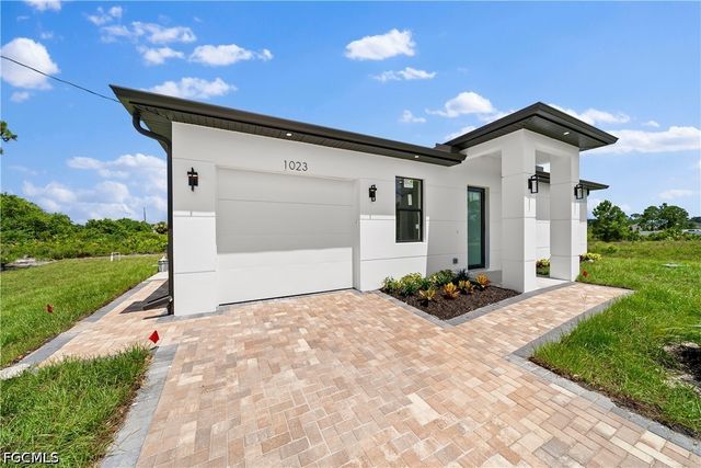 1023 Graystone AVE, Lehigh Acres, FL 33974