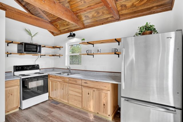 244 Skyline Drive, Galena, MO 65656