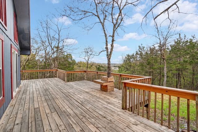 244 Skyline Drive, Galena, MO 65656