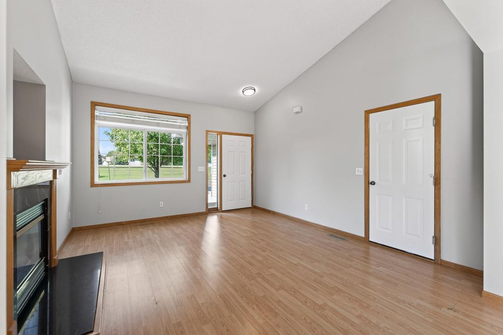 10501 Jason Lane, Albertville, MN 55301 — photo 4