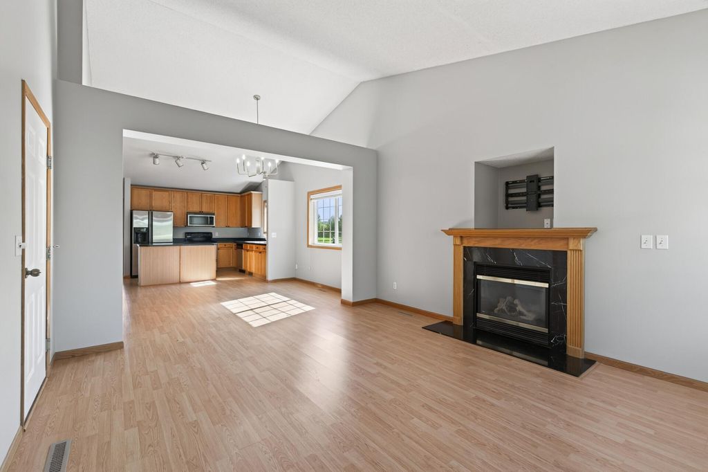 10501 Jason Lane, Albertville, MN 55301 — photo 5