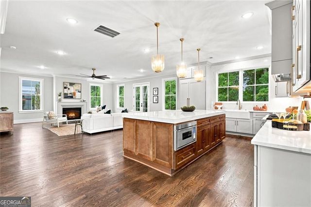 531 S Main Street, Alpharetta, GA 30009