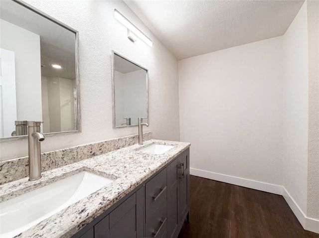 2005 N Arbor Rose Drive, Grand Prairie, TX 75050