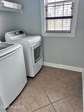 300 Walkens Woods Lane, Jacksonville, NC 28546