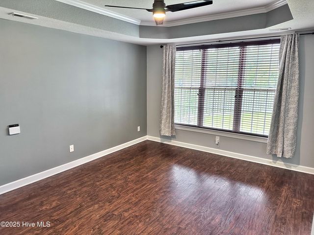 300 Walkens Woods Lane, Jacksonville, NC 28546