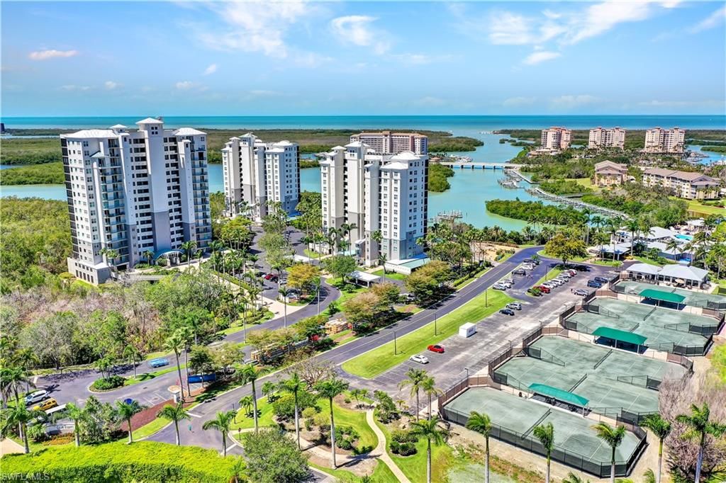 430 Cove Tower DR 403, NAPLES, FL 34110 — photo 2