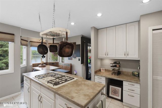 4157 Raspberry Road, Anchorage, AK 99502