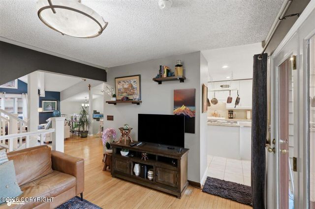 4157 Raspberry Road, Anchorage, AK 99502