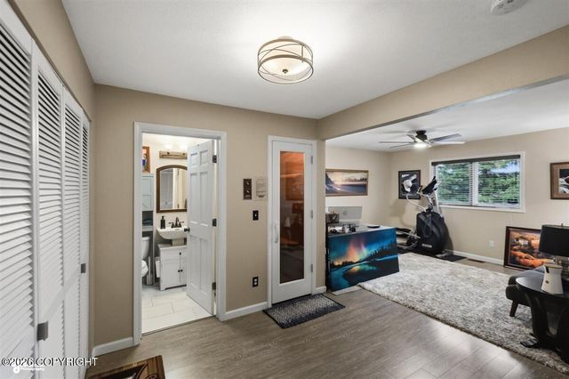4157 Raspberry Road, Anchorage, AK 99502