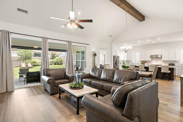 301 Valletta WAY, Liberty Hill, TX 78642