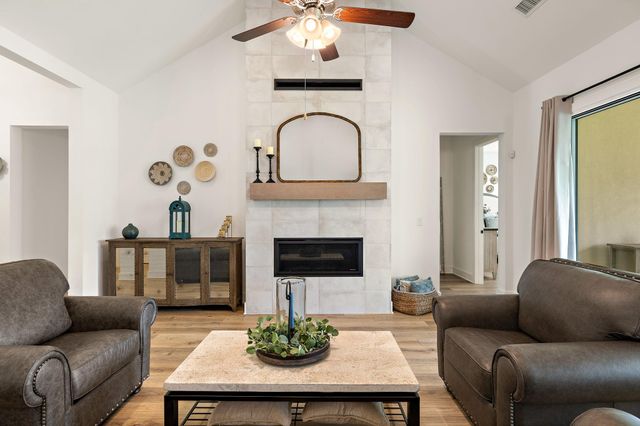 301 Valletta WAY, Liberty Hill, TX 78642