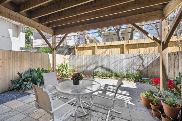 2643 Westgate Street, Houston, TX 77098