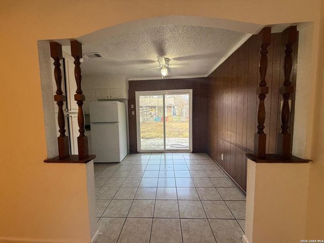 5735 Stiffkey Dr., San Antonio, TX 78228