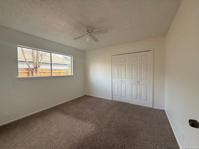 5735 Stiffkey Dr., San Antonio, TX 78228