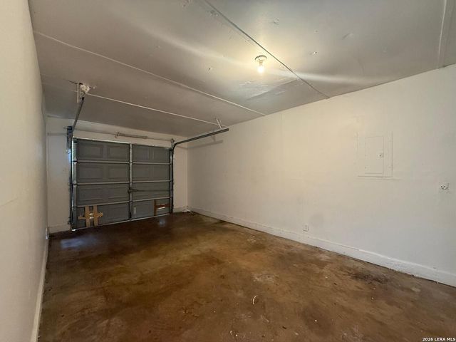 5735 Stiffkey Dr., San Antonio, TX 78228