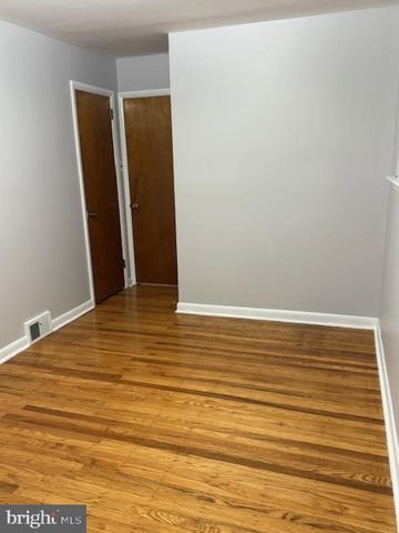 9304 LANSFORD ST, Philadelphia, PA 19114