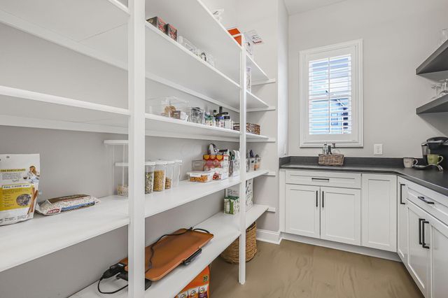 5348 Maple Drive, Lewis Center, OH 43035
