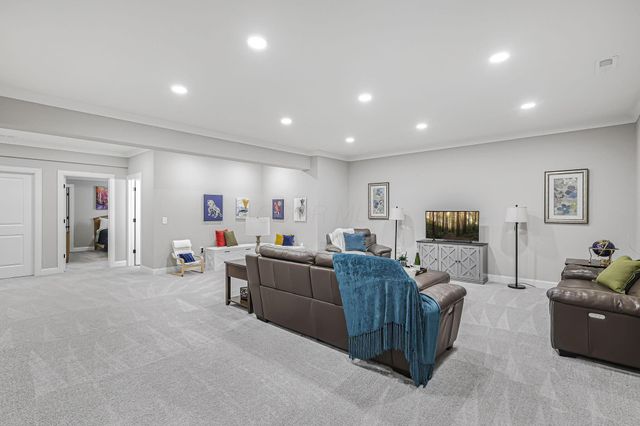 5348 Maple Drive, Lewis Center, OH 43035