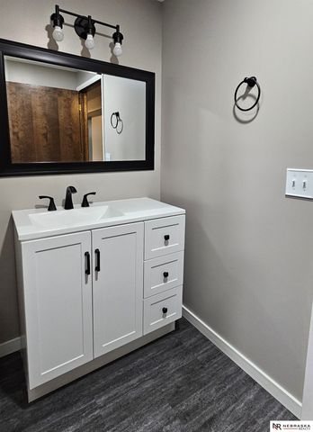 4320 N 14th Street, Lincoln, NE 68521