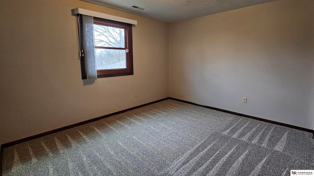 4320 N 14th Street, Lincoln, NE 68521