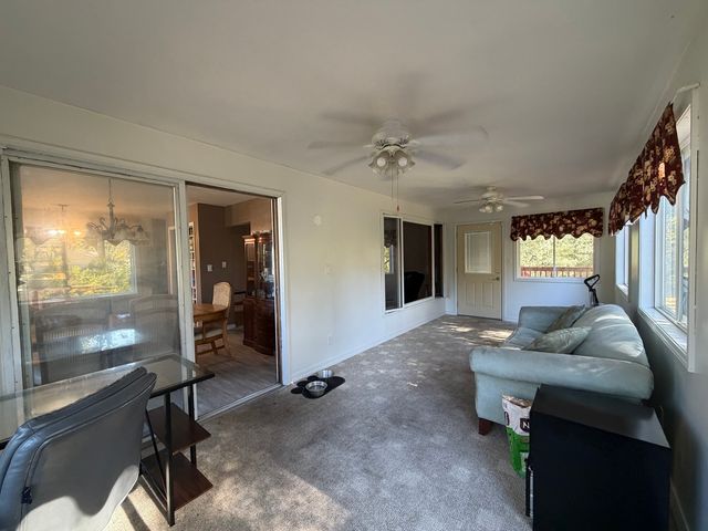 2041 Winchester Drive, Freeport, IL 61032