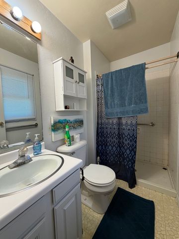 2041 Winchester Drive, Freeport, IL 61032