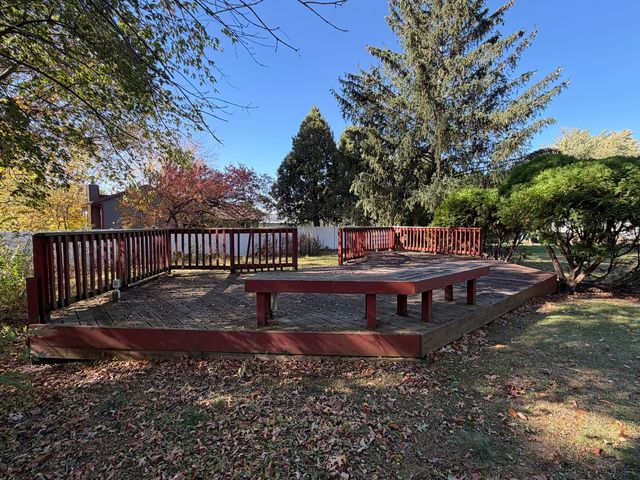 2041 Winchester Drive, Freeport, IL 61032