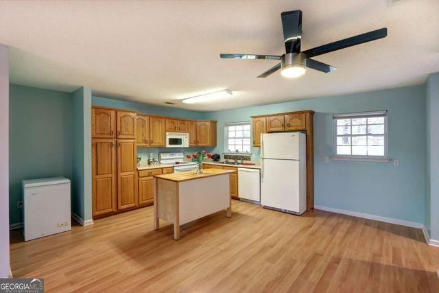 221 Oakwood Court, Rincon, GA 31326