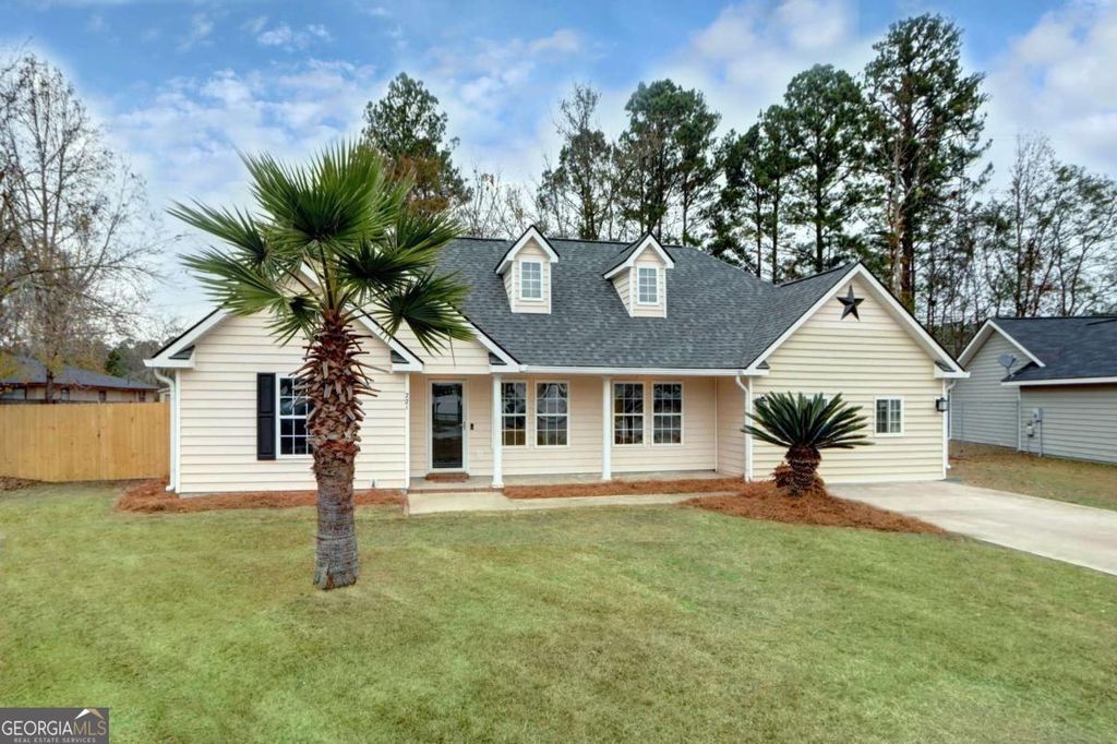 221 Oakwood Court, Rincon, GA 31326