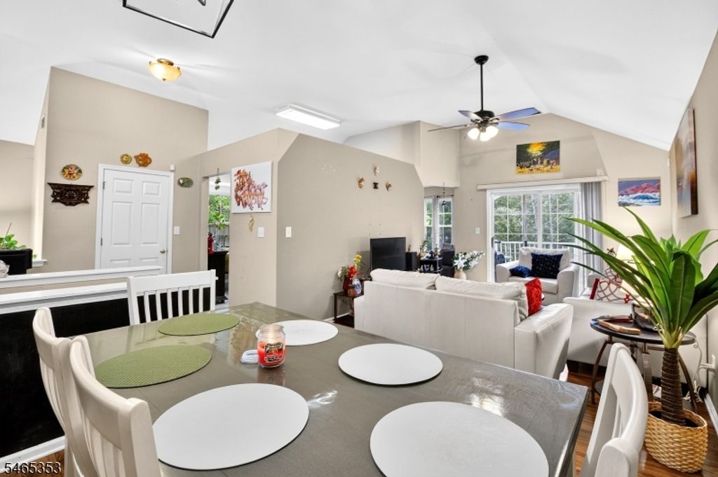 48 Waugh Ct 48, Bridgewater Twp., NJ 08807 — photo 3