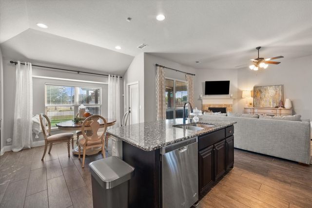 515 Carnation Lane, Mansfield, TX 76063