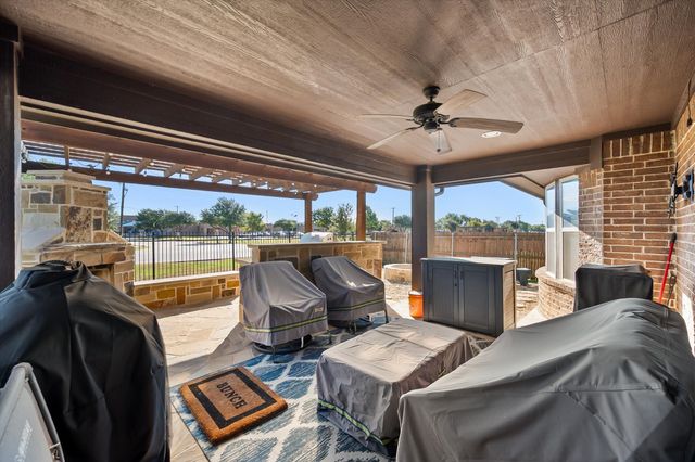 515 Carnation Lane, Mansfield, TX 76063