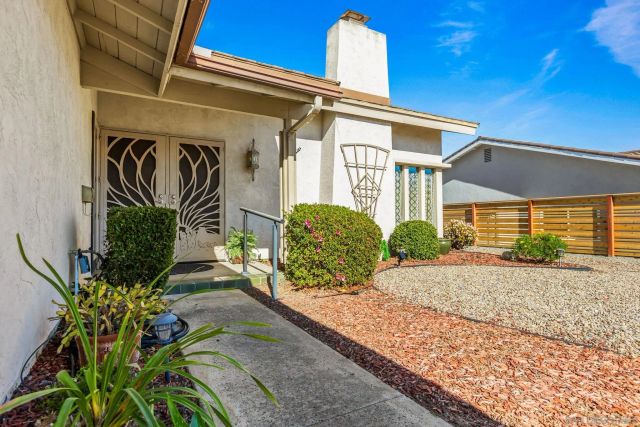 16598 Casero Rd, San Diego, CA 92128