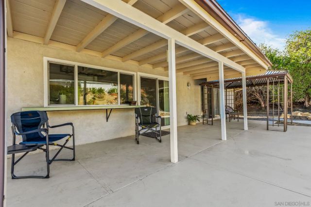 16598 Casero Rd, San Diego, CA 92128