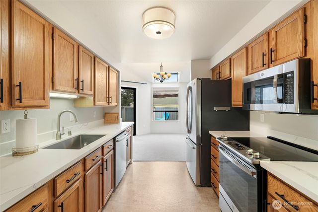 18604 48th Place S, Seatac, WA 98188