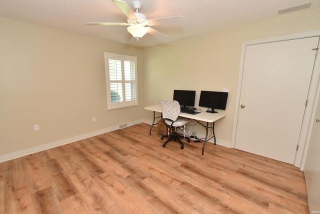 602 S Park Drive, Fowler, IN 47944